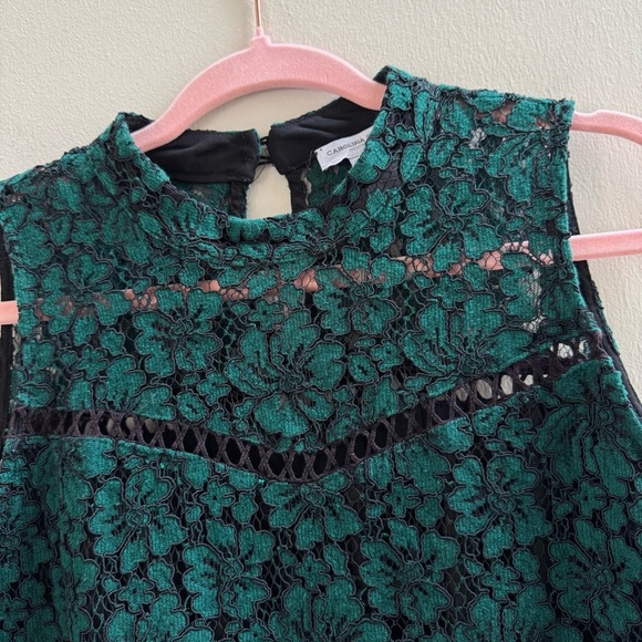 Carolina Belle Green & Black Floral Lace Sleeveless Top - Picture 2 of 6